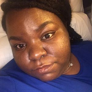 Meet your Posher, Crystal